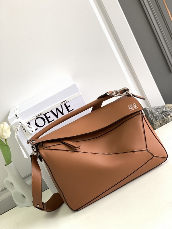 Loewe Handbags 60